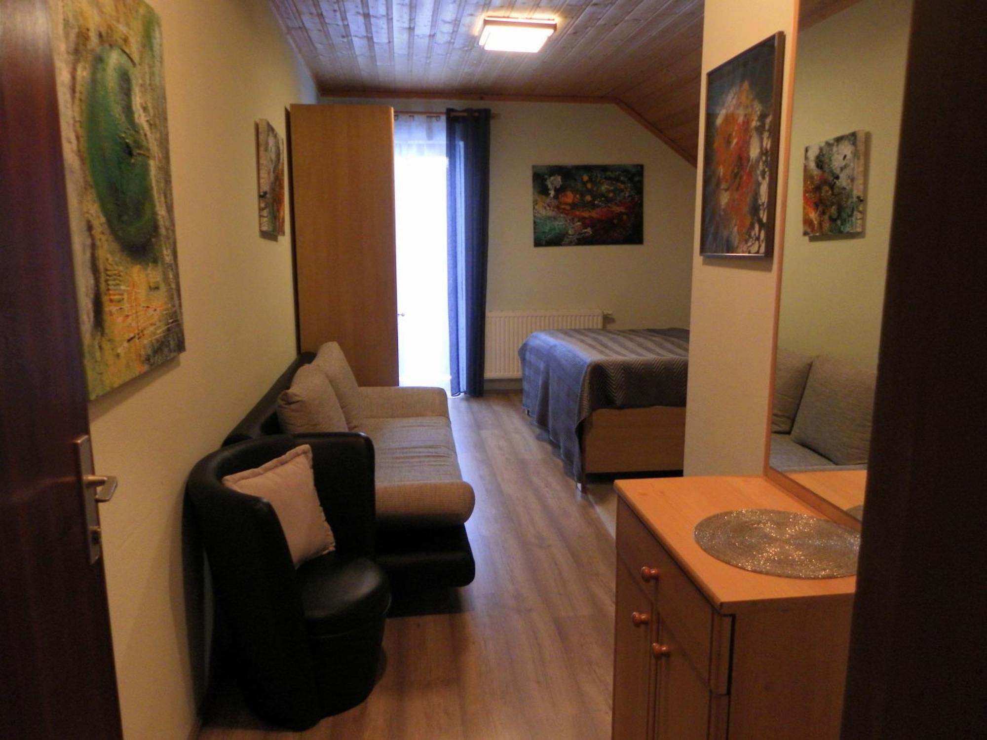 Zum Wasserfall Apartment *